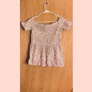 ✨ old navy off the shoulder floral top